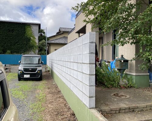 258038EE-4D90-4D25-B98E-BA4E6B9731C1